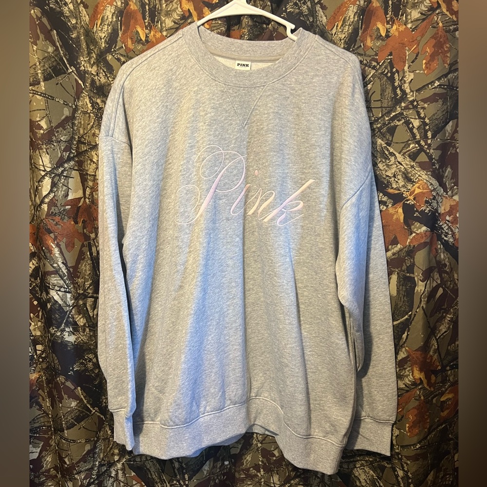 VS PINK campus crewneck NWT- PRICE FIRM